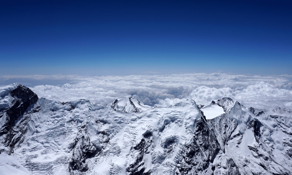 top five peaks for beginner climbers in nepal