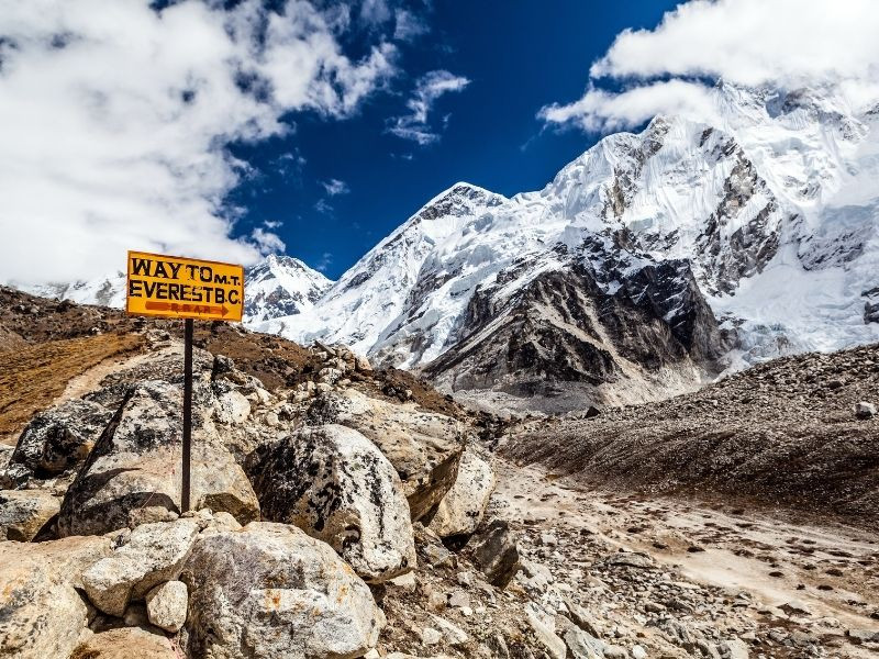16 days luxurious trek to Everest base camp